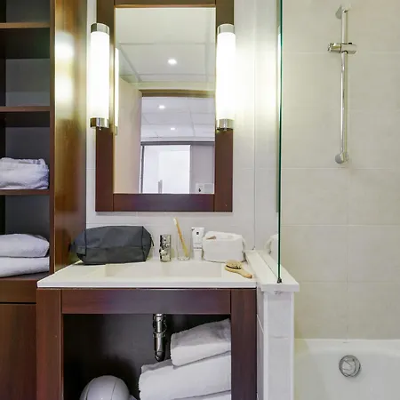 Pierre & Cap Hermes Lägenhetshotell 3*