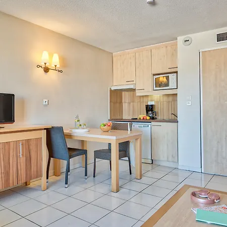 Pierre & Cap Hermes Hotel apartamentowy Fréjus