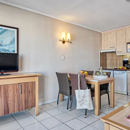 Pierre & Cap Hermes Hotel apartamentowy 3*