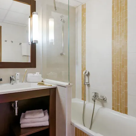 Pierre & Cap Hermes 3*