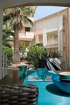 Lägenhetshotell Pierre & Cap Hermes Fréjus